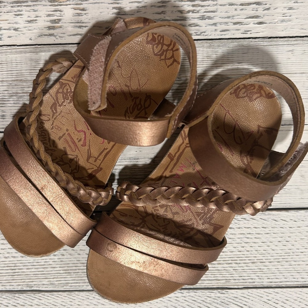 Blowfish Sandals Tan Girls Size 7 Toddlers Strappy EUC summer play vacation